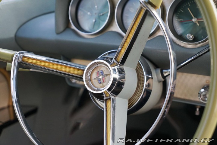 Lincoln Continental MK2 1956