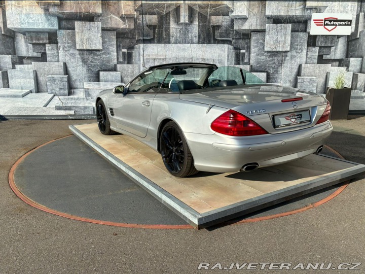 Mercedes-Benz SL 5.0 V8, 225KW 2002
