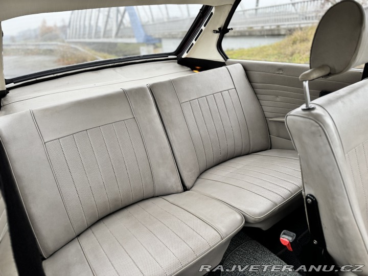 BMW 2002 Touring Malaga Rot 1974