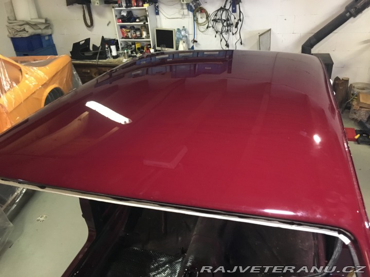 BMW 2002 Touring Malaga Rot 1974