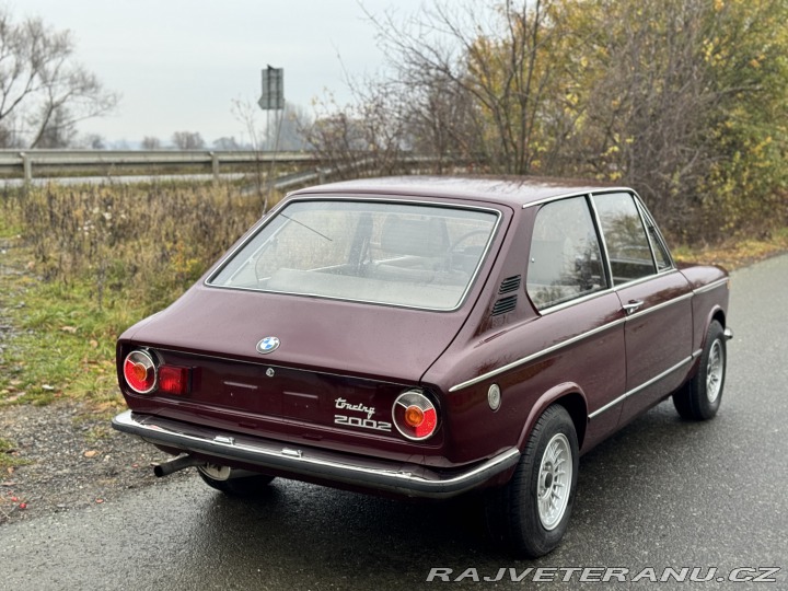 BMW 2002 Touring Malaga Rot 1974