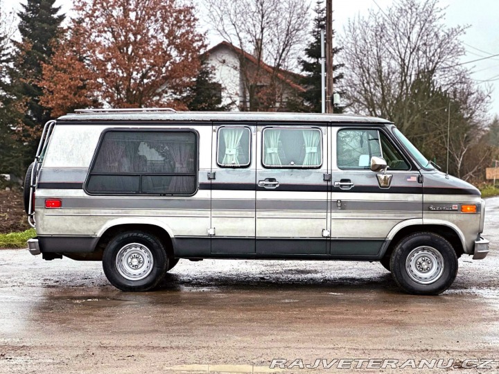 GMC Vandura 2500 5.7 V8 | Glaval 1989