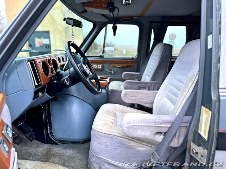 GMC Vandura 2500 5.7 V8 | Glaval 1989