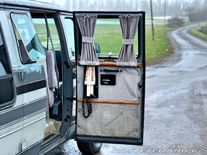 GMC Vandura 2500 5.7 V8 | Glaval 1989