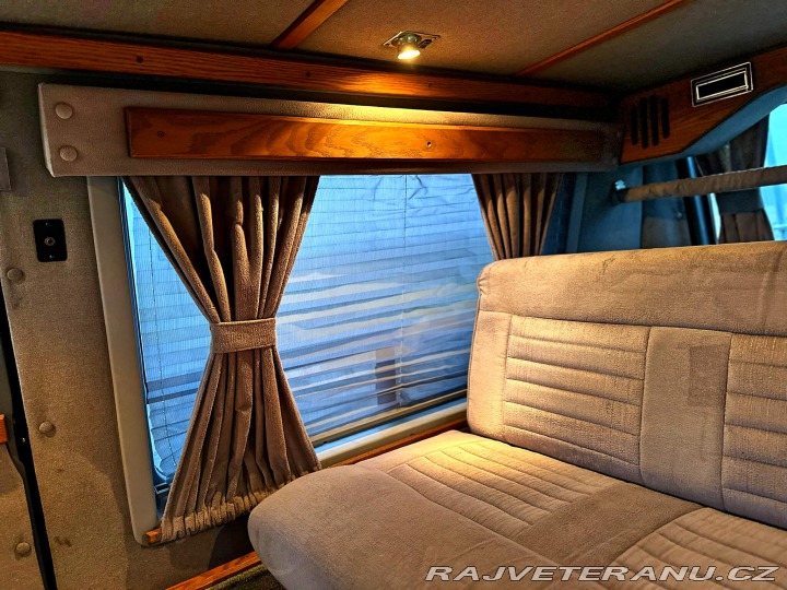 GMC Vandura 2500 5.7 V8 | Glaval 1989