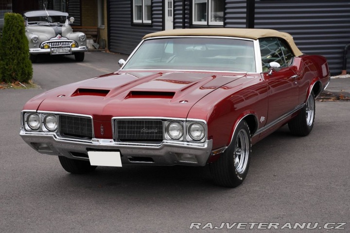 Oldsmobile Cutlass Supreme Convertible 1970