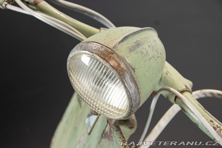 Piaggio Vespa U 1953