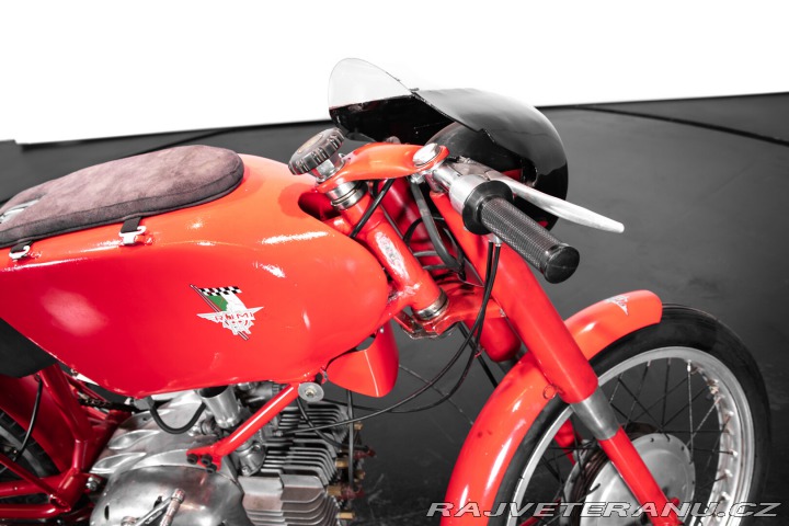 Ostatní značky Ostatní modely Rumi Gentleman 1959