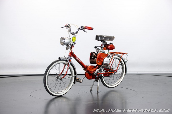 Ostatní značky Ostatní modely Bianchi AQUILOTTO LADY (VELOMOTORE) 1966