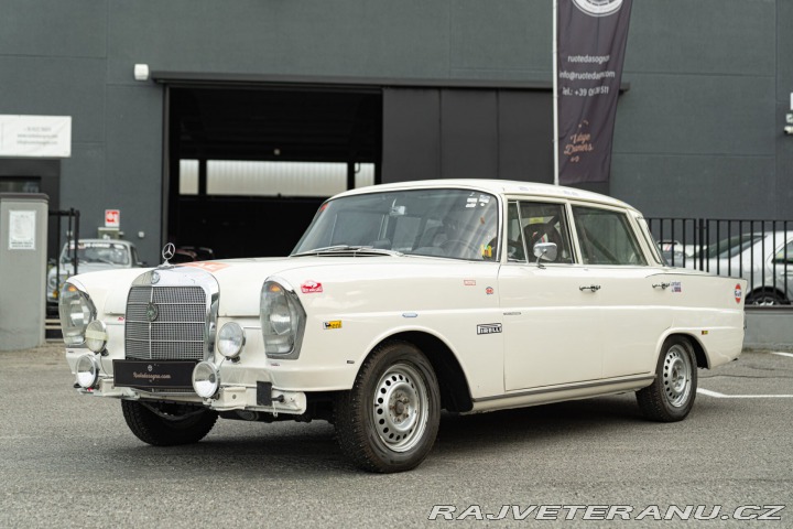 Mercedes-Benz 220 S RALLY 1967