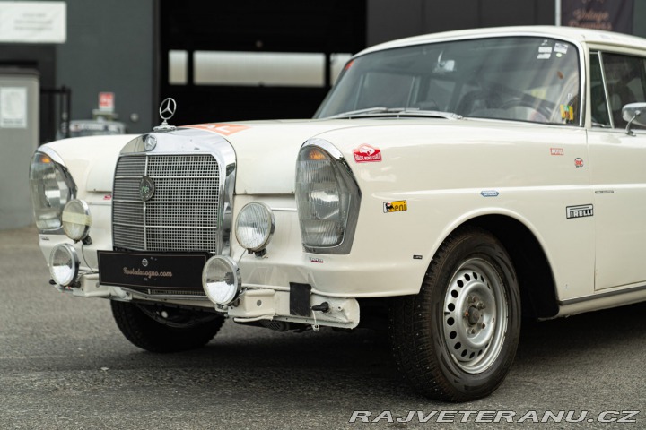 Mercedes-Benz 220 S RALLY 1967