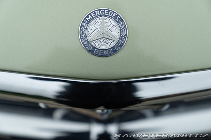 Mercedes-Benz SLC 500 1984