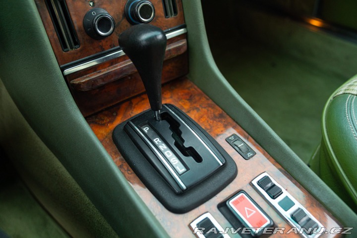 Mercedes-Benz SLC 500 1984