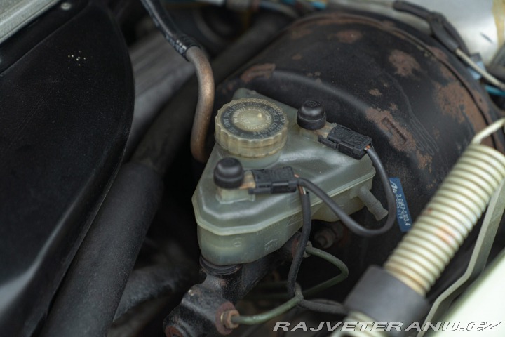 Mercedes-Benz SLC 500 1984