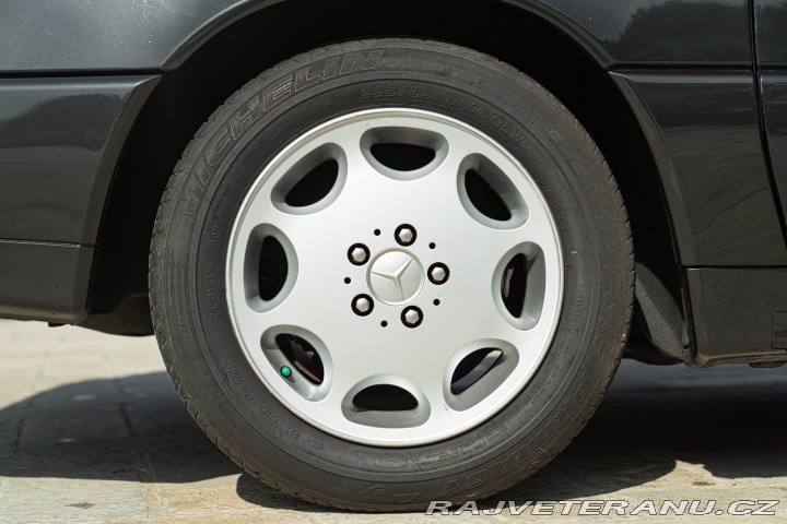 Mercedes-Benz 300 SL 1990