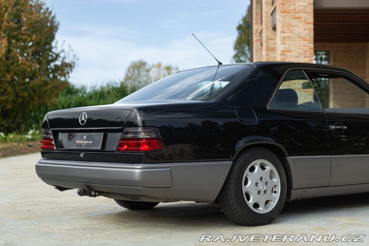 Mercedes-Benz 200 CE 200 Coupé 1990