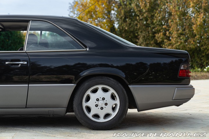 Mercedes-Benz 200 CE 200 Coupé 1990