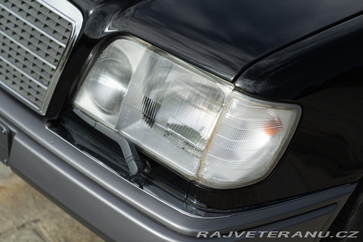 Mercedes-Benz 200 CE 200 Coupé 1990