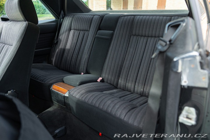 Mercedes-Benz 200 CE 200 Coupé 1990