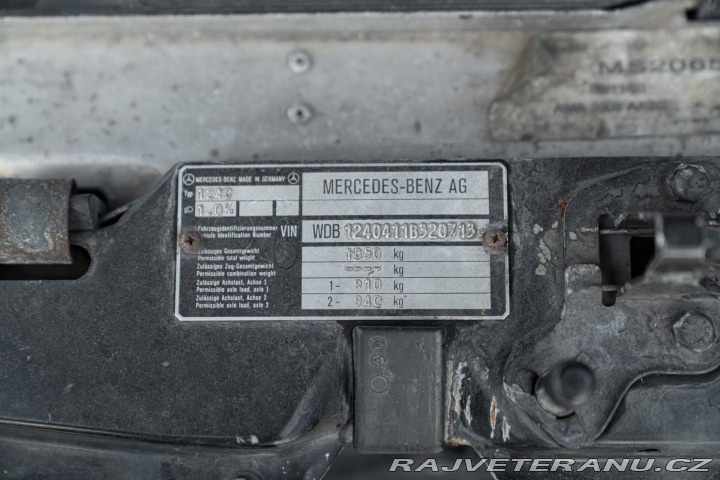 Mercedes-Benz 200 CE 200 Coupé 1990