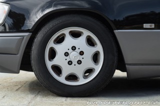 Mercedes-Benz 200 CE 200 Coupé 1990