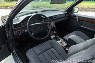 Mercedes-Benz 200 CE 200 Coupé 1990