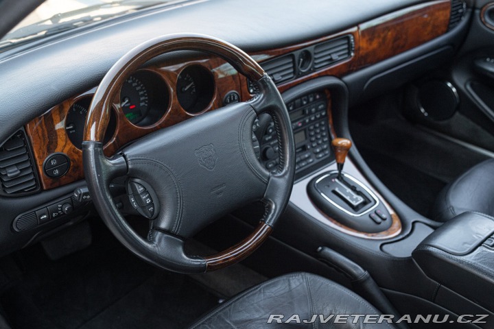 Jaguar XJ XJ8 3.2 EXECUTIVE 1997