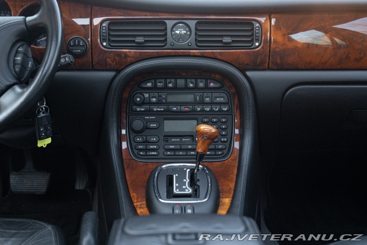 Jaguar XJ XJ8 3.2 EXECUTIVE 1997