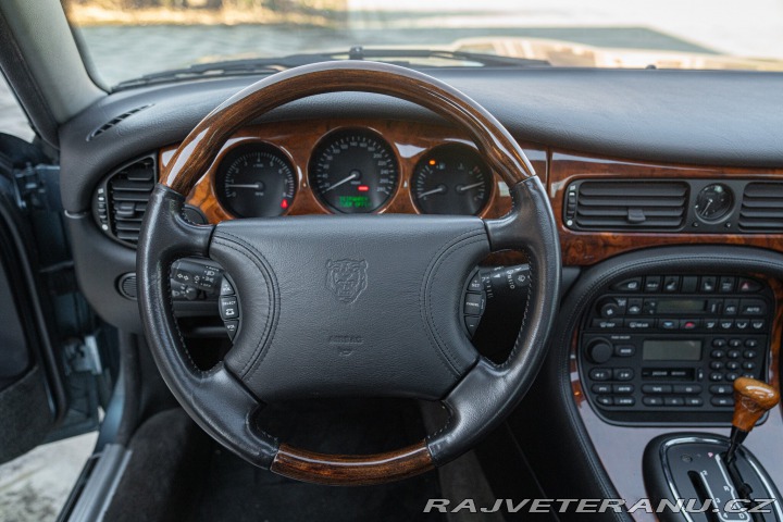 Jaguar XJ XJ8 3.2 EXECUTIVE 1997