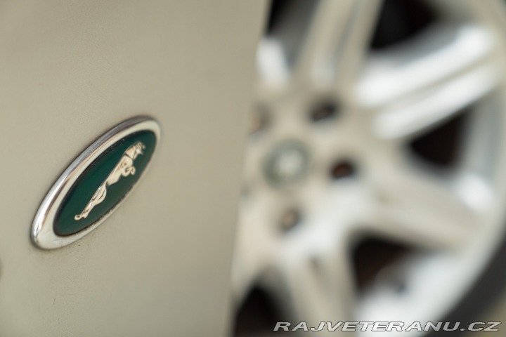 Jaguar XK8 SPIDER 2000