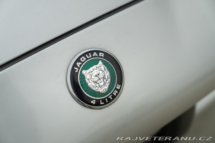 Jaguar XK8 SPIDER 2000