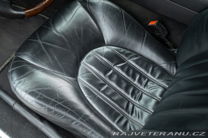 Jaguar XK8 SPIDER 2000