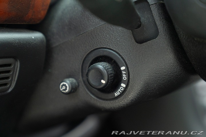 Jaguar XK8 SPIDER 2000