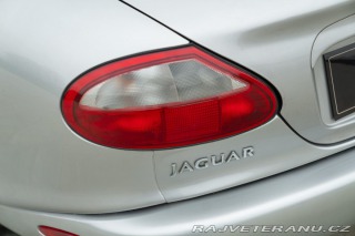 Jaguar XK8 SPIDER 2000