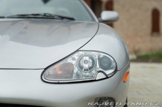Jaguar XK8 SPIDER 2000