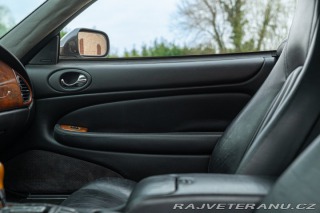 Jaguar XK8 SPIDER 2000