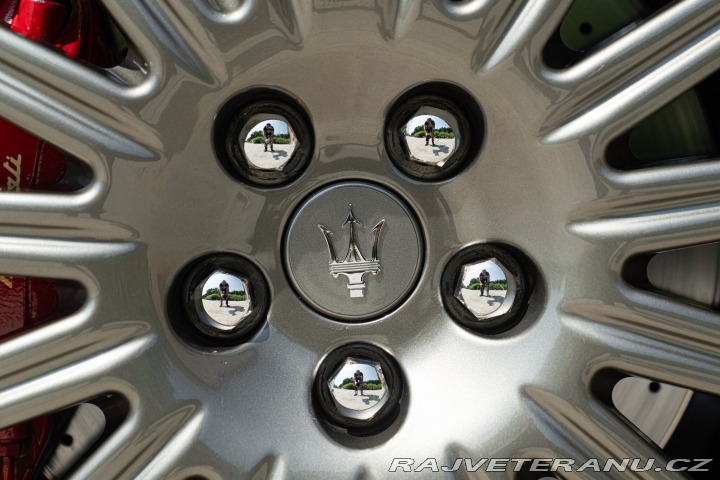 Maserati 3200 GT ASSETTO CORSA ITALIA 2001