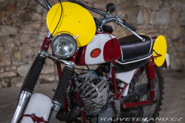 Jawa 250 652 SOUTĚŽNÍ TRUBKA 1974