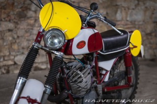 Jawa 250 652 SOUTĚŽNÍ TRUBKA 1974