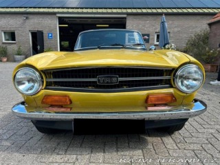 Triumph TR6 Mimosa Yellow 1974