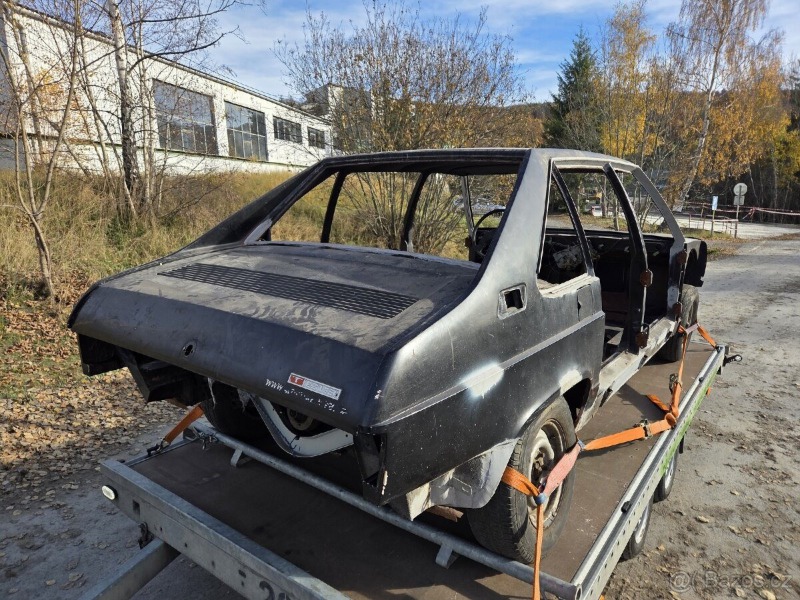 Tatra 613 T613 1 (3) s TP