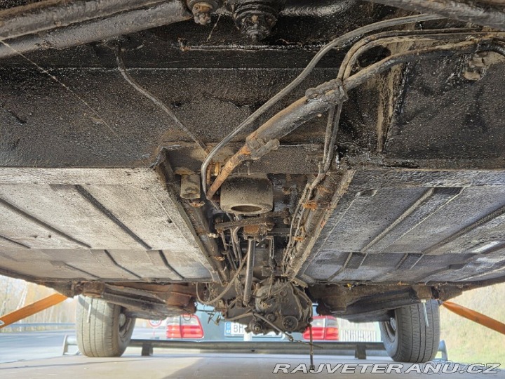 Tatra 613 T613 1 (3) s TP 1977