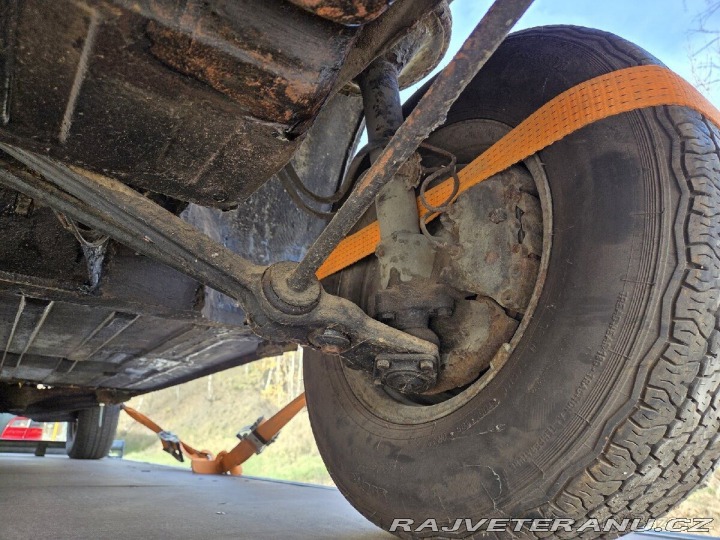 Tatra 613 T613 1 (3) s TP 1977