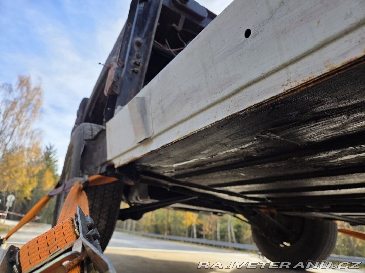 Tatra 613 T613 1 (3) s TP 1977