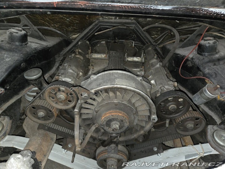 Tatra 613 T613 1 (3) s TP 1977