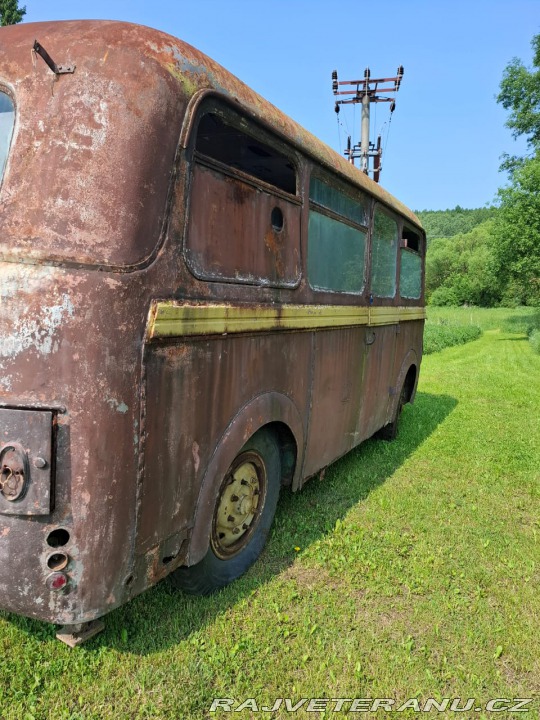 Ostatní značky Ostatní modely Karosa B 40 1953