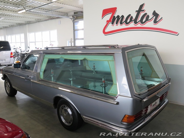 Mercedes-Benz E 123 3.0D pohřební vůz, TO 1983