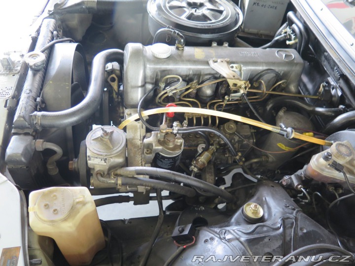 Mercedes-Benz E 123 3.0D pohřební vůz, TO 1983