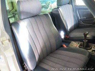 Mercedes-Benz E 123 3.0D pohřební vůz, TO 1983