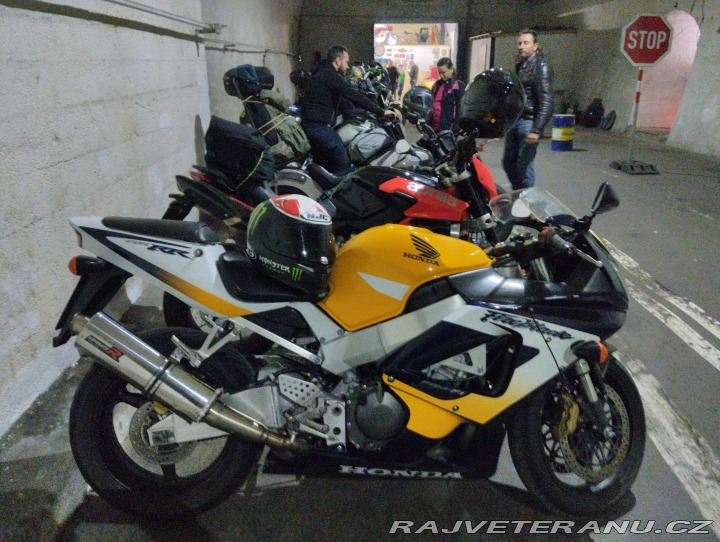 Honda CBR 900 RR firebleide 2000